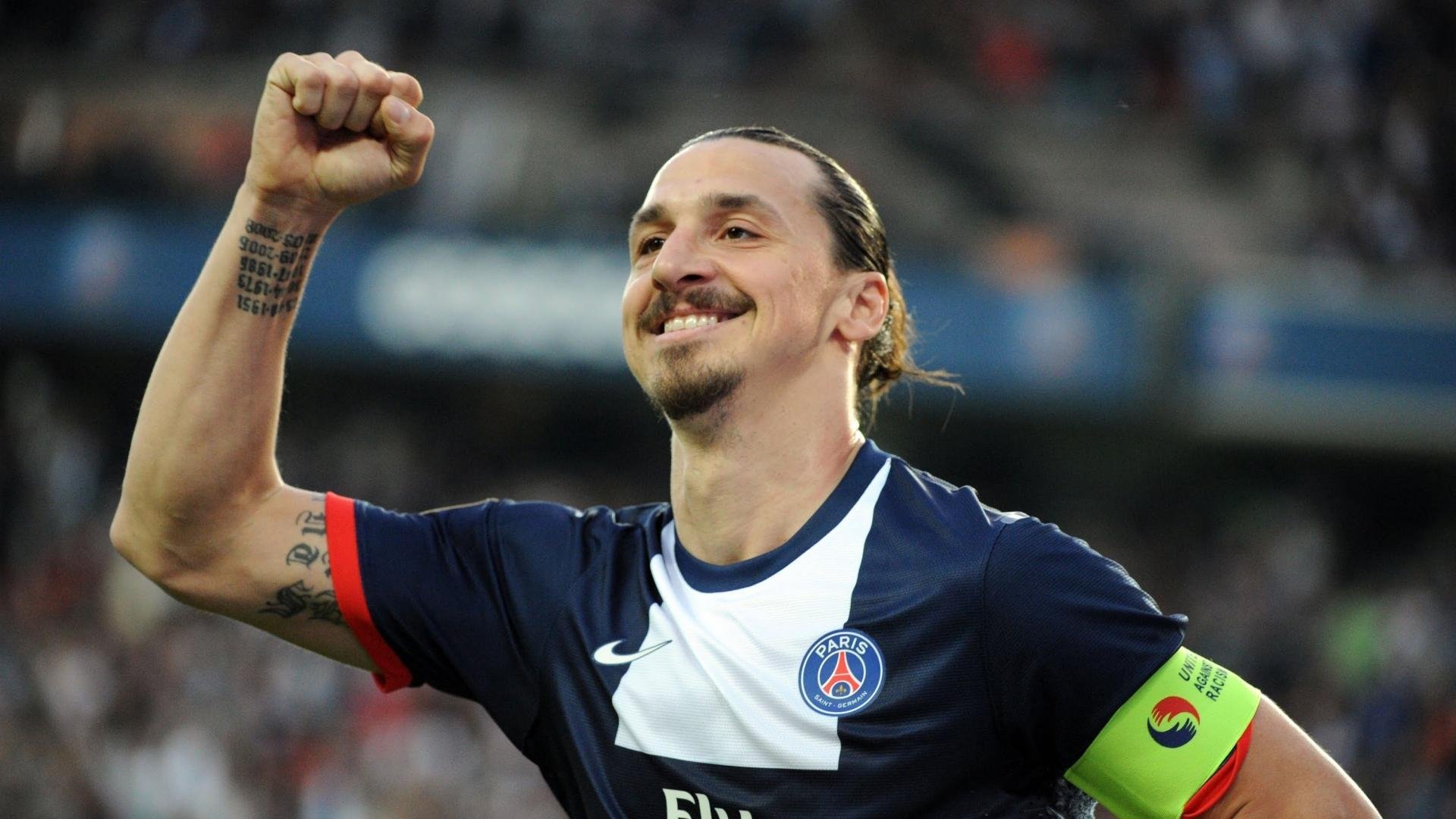 米兰体育正版平台-意甲明星球员场下品牌价值增长路径,诞生于艺术之都 这是意甲50年最佳球衣设计